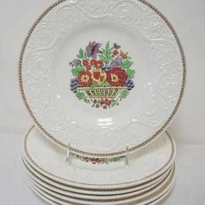 1116	WEDGWOOD PATRICIAN 7-10 3/4 IN DINNER PLATES
