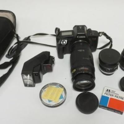 1213	CANON EOS 620 35MM CAMERA WITH ACCESSORIES
