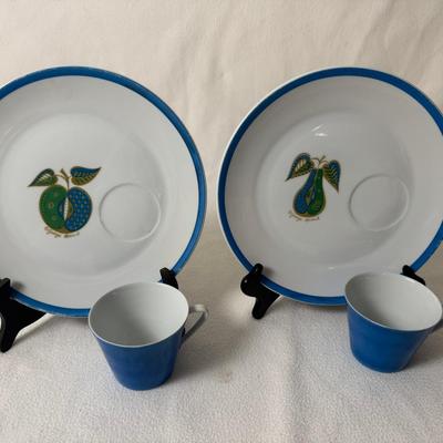 MCM George Briard Luncheon Set: 2 cups; 2 plates