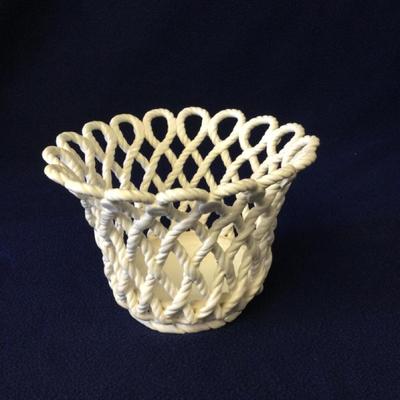 Spanish Shite Lattice Twisted Weave Ceramic Basket