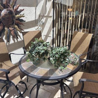 PATIO SET IS SOLD
Available for presale.  Please refer to "Presale" information.  TEXT 760-668-0554 to buy