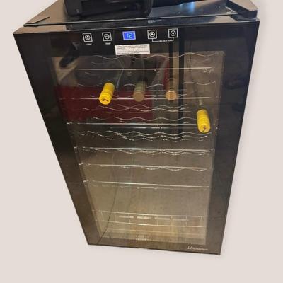 WlNE FRIDGE
Available for presale.  Please refer to "Presale" information.  TEXT 760-668-0554 to buy