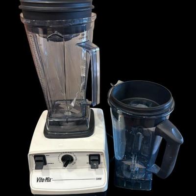 VITA-MIX 5000
Available for presale.  Please refer to "Presale" information.  TEXT 760-668-0554 to buy