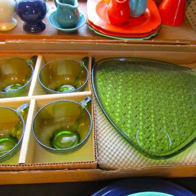 MCM tea plates & cups