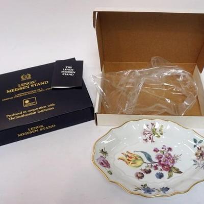 1161	LENOX CHINA MEISSEN STAND, SMITHSONIAN REPRODUCTION, APPROXIMATELY 10 IN X 7 IN X 2 1/4 IN HIGH
