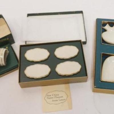 1159	LENOX CHINA GROUP OF NAPKIN RINGS, NAME PLAQUES, MONTE CARLO TRAY SET

