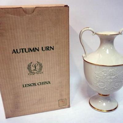 1153	LENOX CHINA *AUTUMN URN* 24K GOLD DECORATED, APPROXIMATELY 11 IN HIGH
