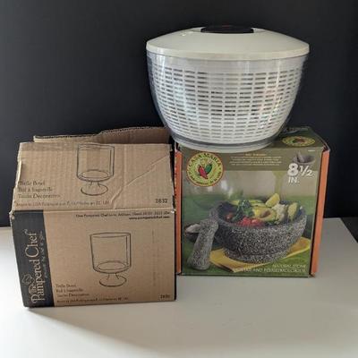 Lot #41 - Pampered Chef Trifle Bowl, Salad Spinner, & Mortar and Pestle Set