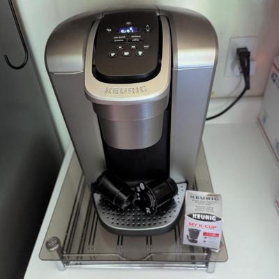 Lot #49 - Keurig Coffee Maker with K-Cup Holder