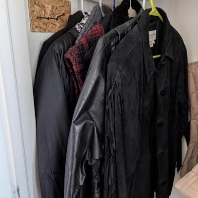 Lot #231 - Women's Coats Size S