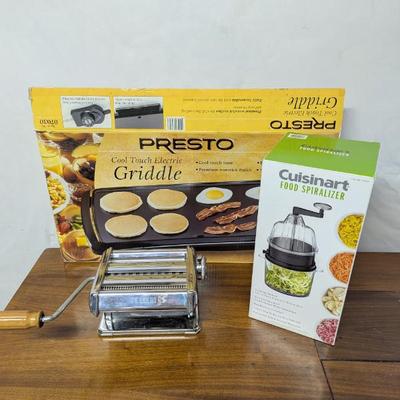 Lot #283 - Cuisinart Food Spiralizer and Presto Cool Touch Electric Griddle with Tipo Excelsus Pasta Maker