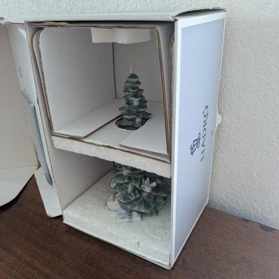 Lot #84 - Lladro "O Christmas Tree" Figurine in Original Packaging