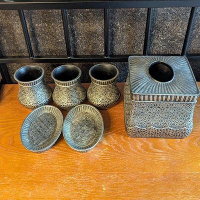 Lot #196 - Decorative Embossed Resin Bathroom Accessories: Tissue Box Holder, Soap Dishes & Cups