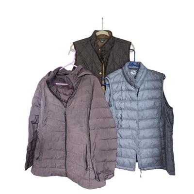 Lot #234 - Women's Size XL Coats - Eddie Bauer and 32* Heat
