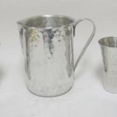1137	VINTAGE MID CENTURY MODERN HAMMERED ALUMINUM DRINK SET, 8 IN PITCHER WITH 6 MUGS
