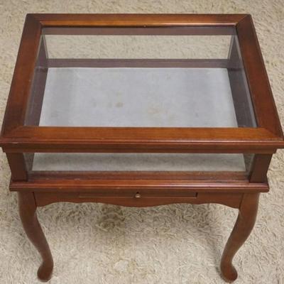1251	SMALL CURIO DISPLAY STAND WITH PULL OUT CENTER DRAWER, APPROXIMATELY 23 IN X 18 IN X 24 IN H
