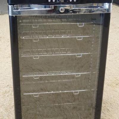 1213	CHILLER AVANTI WINE FRIDGE, APPROXIMATELY 20 IN X 20 IN X 34 IN H
