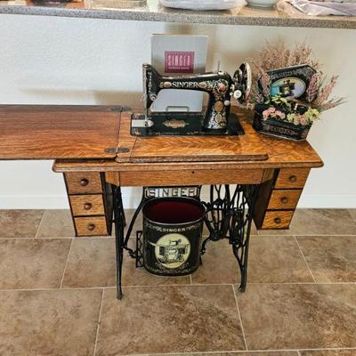 Antique Singer Sewing Machine
Pristine condition 1921 model with owners manual and accessories. 