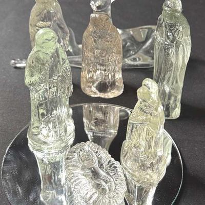 Lot 129:  Glass Nativity 