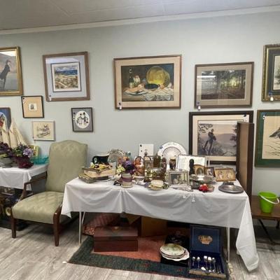 Estate sale photo