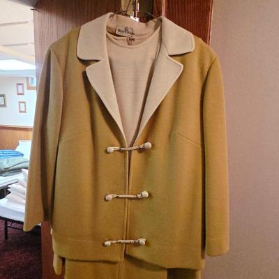 Vintage women's suit 