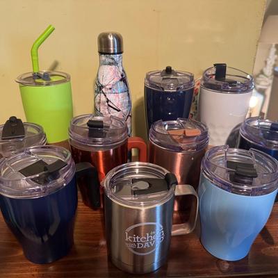 Lot 223: Primula Insulated Mugs Plus Others 