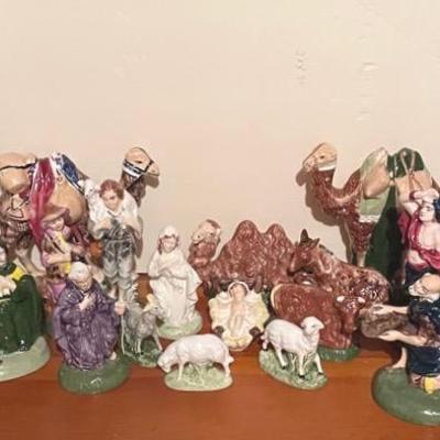 18 Piece Hand Made Ceramic Nativity Figurines With Stable 