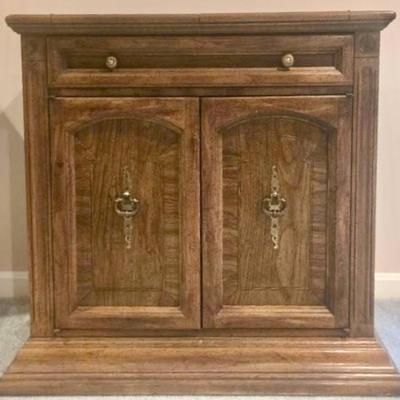 Buffet/Server With Drawer And Storage Cabinet 