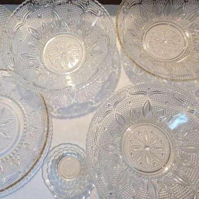 Vintage 1940’s-1950's  Federal Heritage Glass