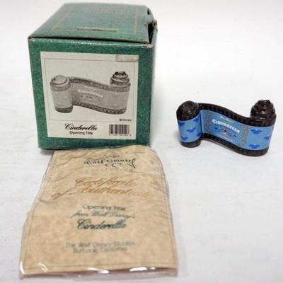 1110	WALT DISNEY CLASSIC COLLECTIONS, OPENING TITLE, CINDERELLA, APPROXIMATELY 3 1/4 IN X 2 IN
