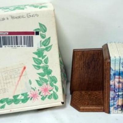 1162	4 DAVID WINTER HAND PAINTED COTTAGES, BOOKS AND BOOKENDS

