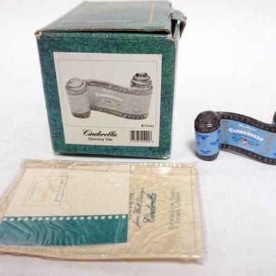1108	WALT DISNEY CLASSIC COLLECTIONS, OPENING TITLE, CINDERELLA, APPROXIMATELY 3 1/4 IN X 2 IN
