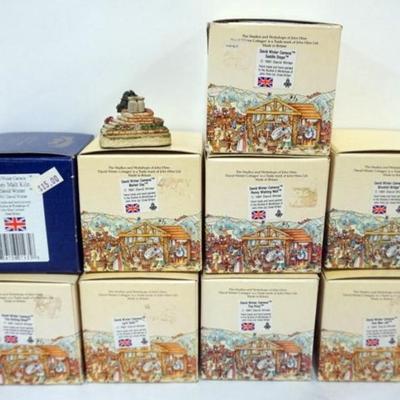 1122	GROUP OF 9 DAVID WINTER CAMEOS, ASSORTED BUIDLINGS
