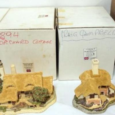1126	4 DAVID WINTER COTTAGES, HAND PAINTED, CROOKED HOUSE, ORCHARD COTTAGE, BLACK BESS INN AND ALMS HOUSES - D HART, TALLEST...