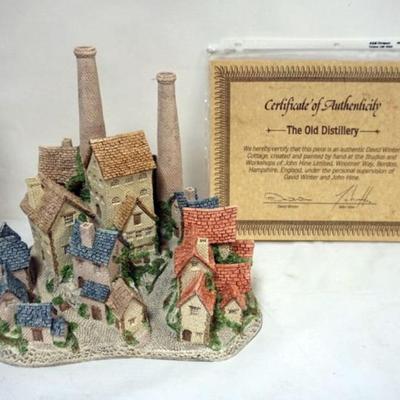 1174	SIGNED BY DAVID WINTER HAND PAINTED COTTAGE THE OLD DISTILLERY WITH COA
