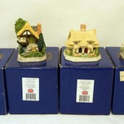 1137	6 DAVID WINTER HAND PAINTED COTTAGES, THE ENGINE HOUSE, FRIAR TUCKS SANCTUN, LITTLE JOHNS RIVER LOFT, THE FRIENDSHIP COTTAGE, MAID...