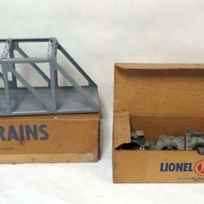 1189	LIONEL TRAIN O GAUGE  WHISTLING FREIGHT SHED #317 TRESTLE BRIDGE, #110 TRESTLE SET, MCCOY'S WIDE GUAGE TRAINS CAR TRAIN...
