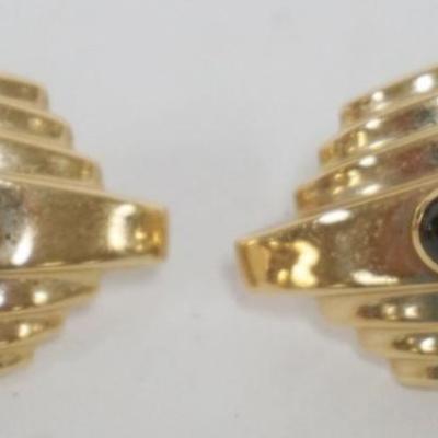 1230	14K GOLD LADIES EARRINGS WITH GARNET TYPE STONE, 7.7 DWT INCLUDING STONE
