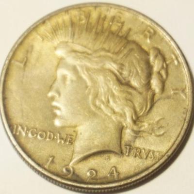 1223	1924 PEACE SILVER DOLLAR
