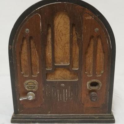 1121	ATWATER KENT RADIO, APPROXIMATELY 12 IN X 8 IN X 14 IN H
