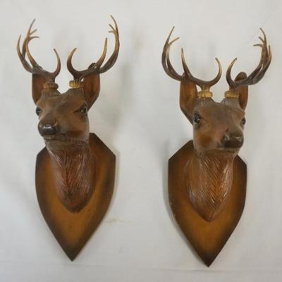 1138	PAIR OF GERMAN WOOD CARVED STAG HEADS, EACH APPROXIMATELY 4 IN X 7 IN X 12 IN H
