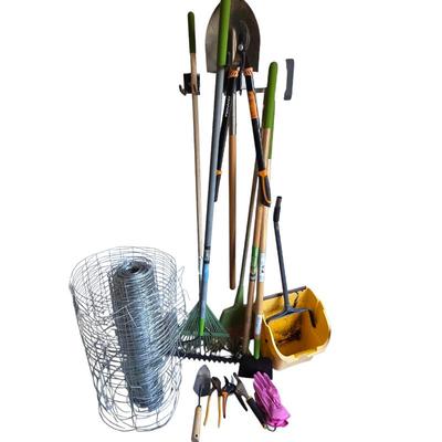 Lot #284 - Yard Tools & Wire Fencing Lot