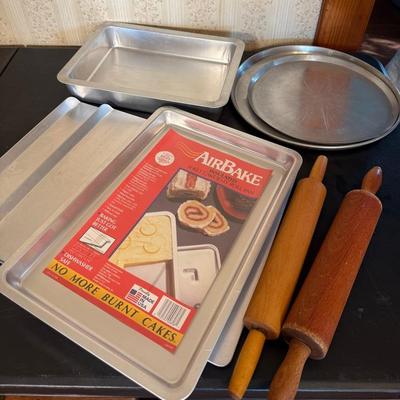 Air Bake Cookie Sheets And Pan, Pizza Pans, Rolling Pins.