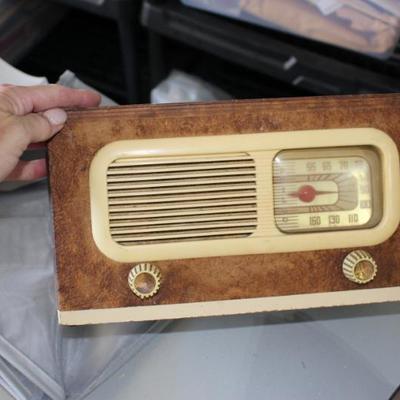 Vintage Philco radio not working