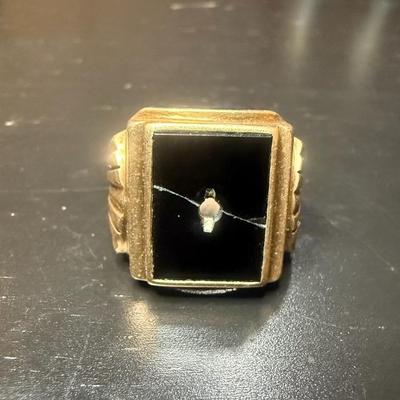 Men’s 10K Ring W/untested Black Stone 