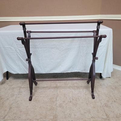 Metal Quilt Stand