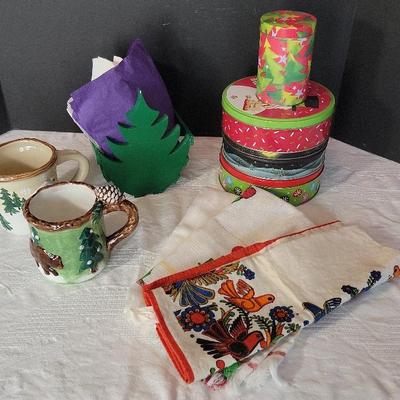 Assorted Christmas Items 