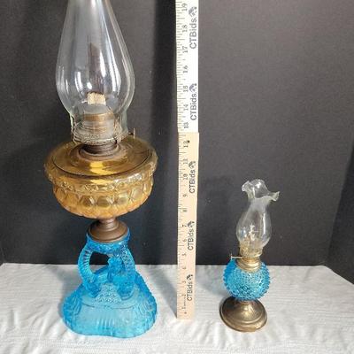 Vintage Oil Lamps / Hobbnail 