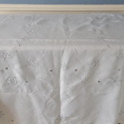 Assorted Table Linens 
