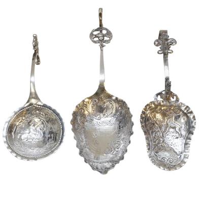 3 ORNATE ANTIQUE SILVER HANAU SERVING SPOONS